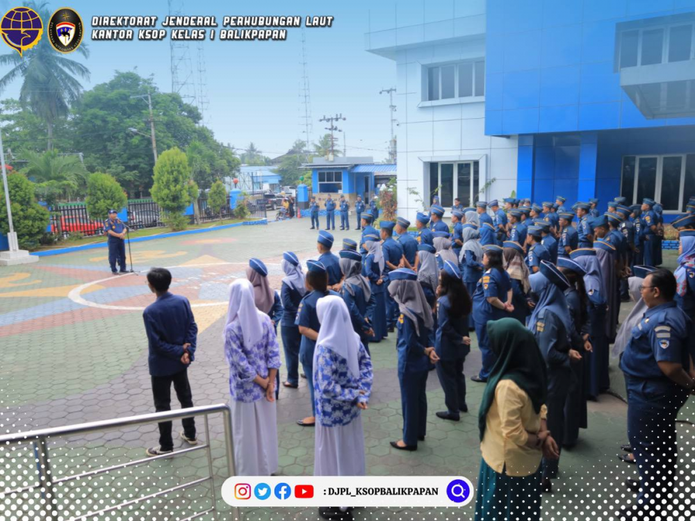 Pimpin Apel dan bagikan Hadiah Lomba Biliar Perayaan Harhubnas