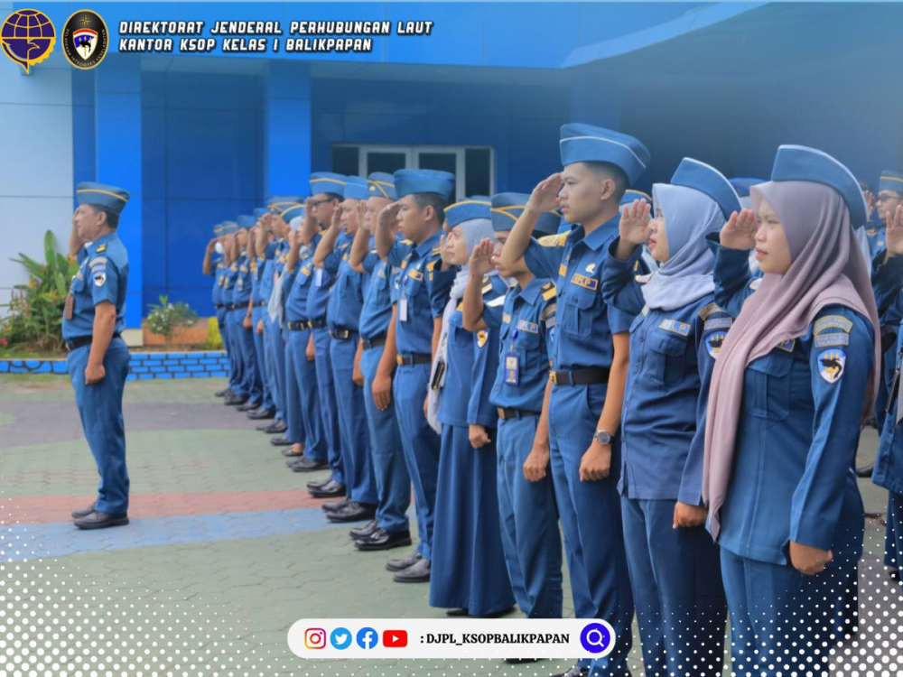 Pimpin Apel dan bagikan Hadiah Lomba Biliar Perayaan Harhubnas