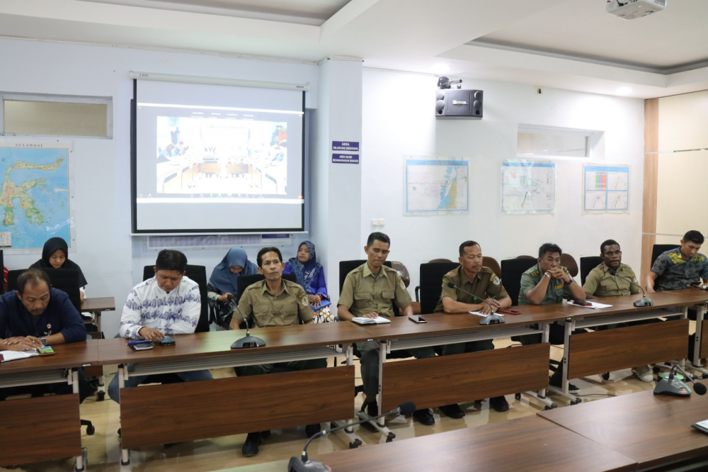 Rapat Pembahasan Fasilitas Pos Jaga Peredaran Tumbuhan dan Satwa Liar di Pelabuhan Makassar