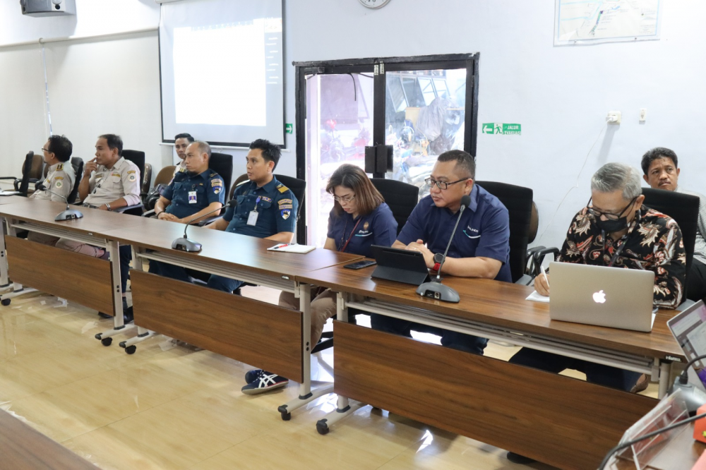 Rapat Pembahasan Fasilitas Pos Jaga Peredaran Tumbuhan dan Satwa Liar di Pelabuhan Makassar