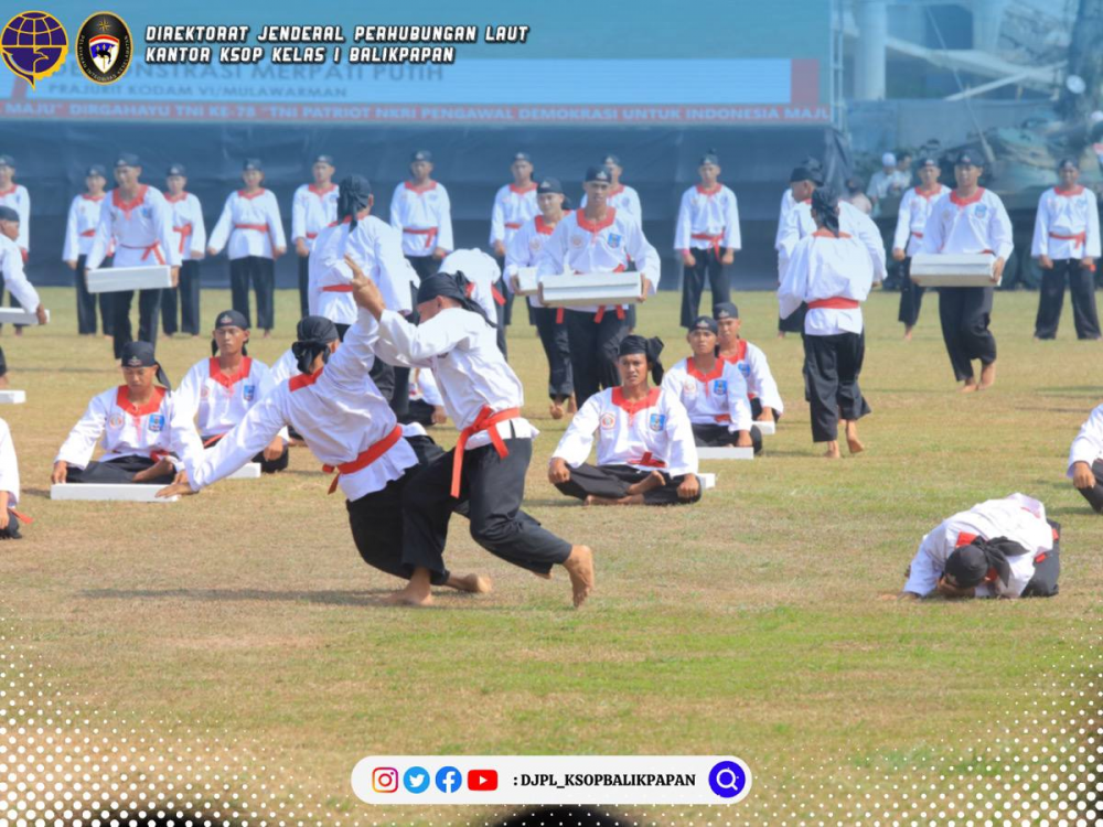 Kepala KSOP Kelas I Balikpapan Hadiri Upacara HUT TNI Ke 78