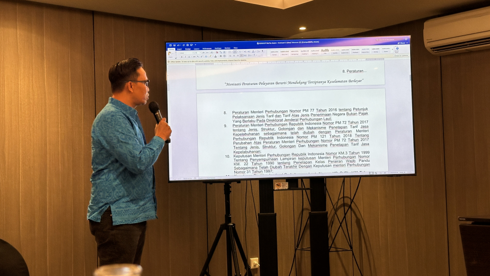 Rapat Evaluasi Pelimpahan Pemanduan dan Penundaan Kapal di Wilayah Regional Tiga PT. Pelabuhan Indonesia (Persero)