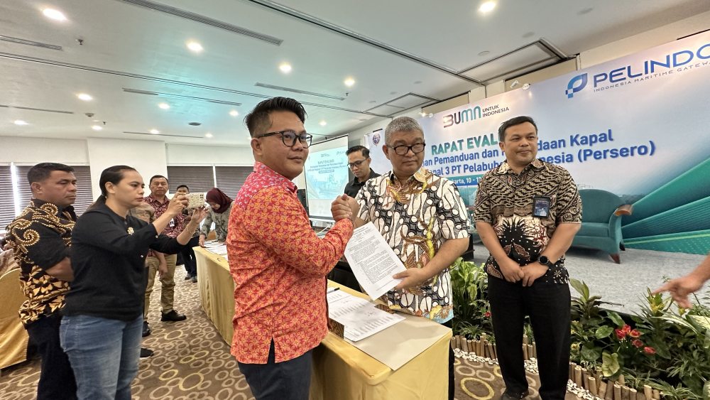 Rapat Evaluasi Pelimpahan Pemanduan dan Penundaan Kapal di Wilayah Regional Tiga PT. Pelabuhan Indonesia (Persero)