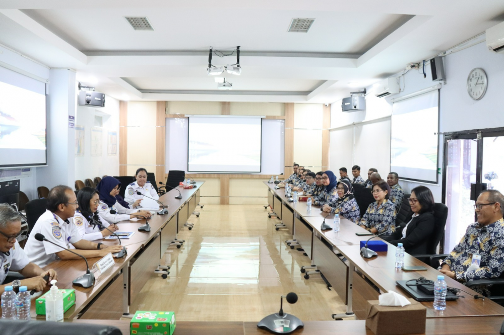 Studi Banding Pelayanan Publik