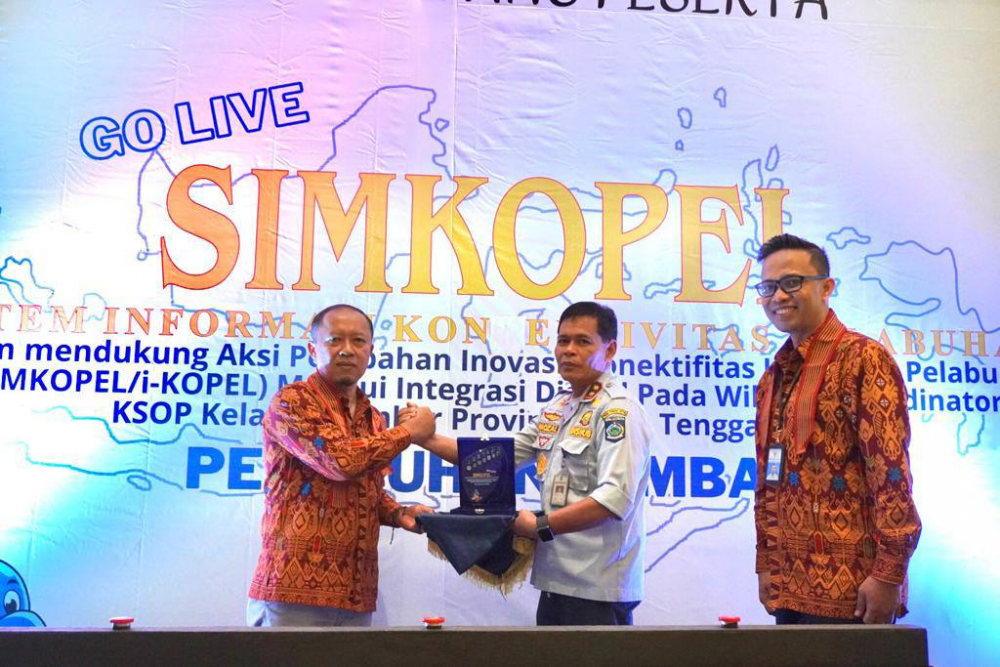 TINGKATKAN KONEKTIVITAS ANTAR PELABUHAN, KSOP LEMBAR LUNCURKAN APLIKASI SIMKOPEL/I-KOPEL