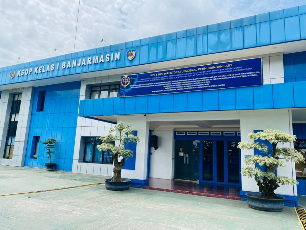 BERHASIL LAMPAUI TARGET, KSOP BANJARMASIN DUDUKI PERINGKAT PERTAMA PENERIMAAN PNBP DITJEN HUBLA