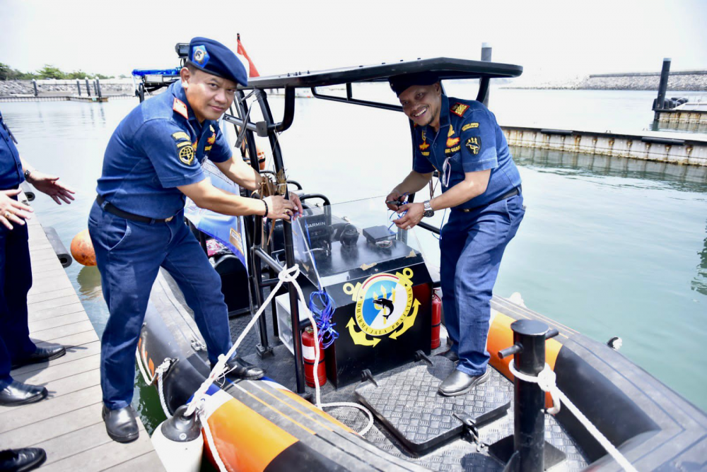 JELANG MUSIM LIBUR NATAL DAN TAHUN BARU, KEMENHUB PERKUAT PENINGKATAN DAN PENGAWASAN KESELAMATAN PELAYARAN DI PELABUHAN SANUR BALI