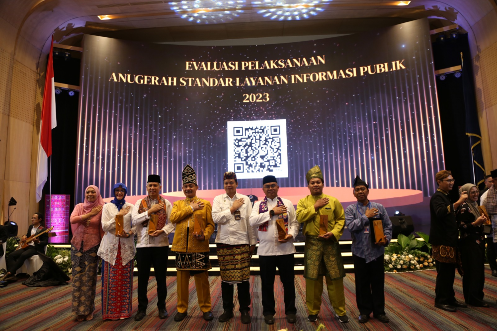 SETDITJEN HUBLA RAIH PREDIKAT PPID INFORMATIF PADA ANUGERAH STANDAR LAYANAN INFORMASI PUBLIK