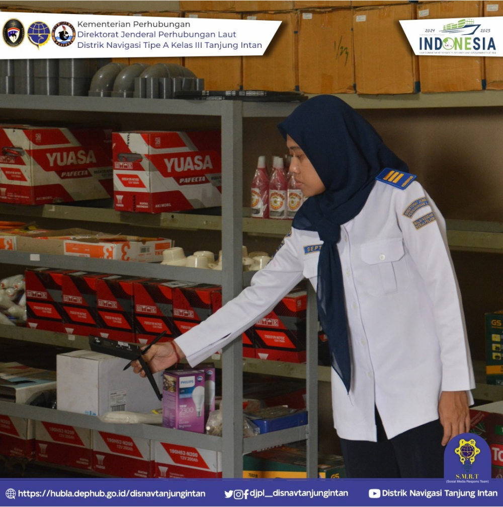 Pemeriksaan Kesehatan Lingkungan Kerja Pelayaran di Distrik Navigasi Tipe A Kelas III Tanjung Intan oleh Balai Kesehatan Kerja Pelayaran Kemenhub.