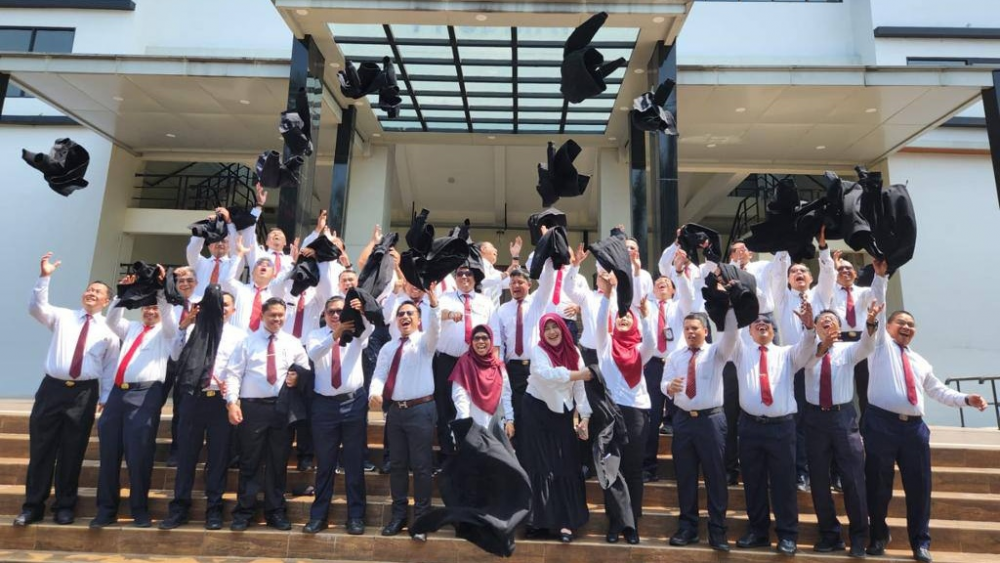 Penutupan Diklat Kepemimpinan Administrator Angkatan 43 dan 44 Tahun