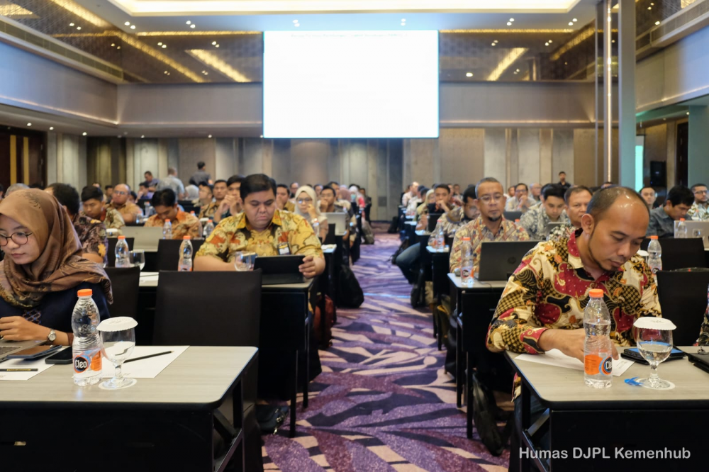 TINGKATKAN PELAYANAN JASA KEPELABUHANAN, KEMENHUB PERKUAT KOMITMEN PENINGKATAN KUALITAS PEMANDUAN DAN PENUNDAAN KAPAL