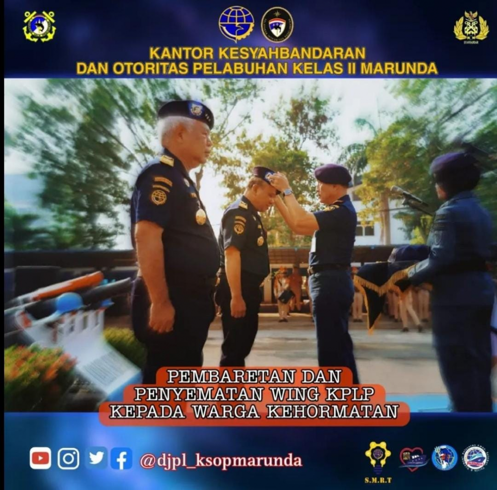 Upacara pengangkatan Laksamana Muda TNI (purn) Soleman B. Ponto dan Mayor Jenderal TNI Mar (purn) Buyung Lalana sebagai warga kehormatan Kesatuan Penjagaan Laut dan Pantai (KPLP).