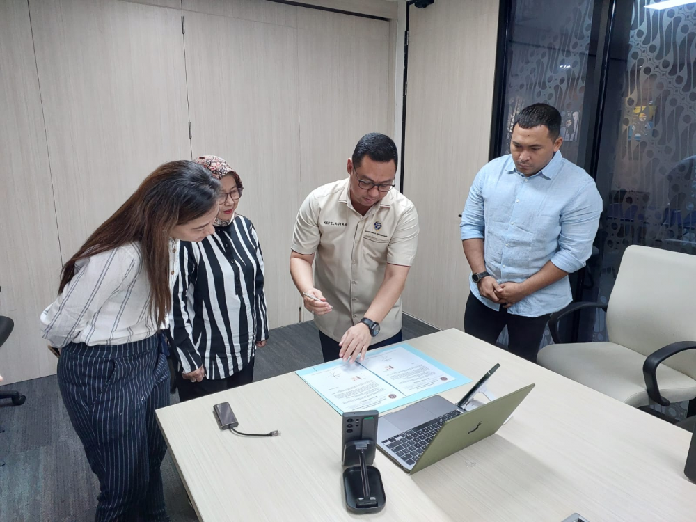 DITJEN HUBLA FASILITASI PEMBERIAN SANTUNAN ABK YANG MENINGGAL SAAT BERTUGAS DI KAPAL MV. CAHAYA 4³ LAUT