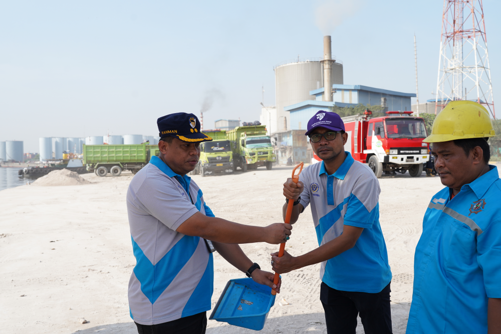 Kegiatan Kebersihan Terminal Kali Blencong