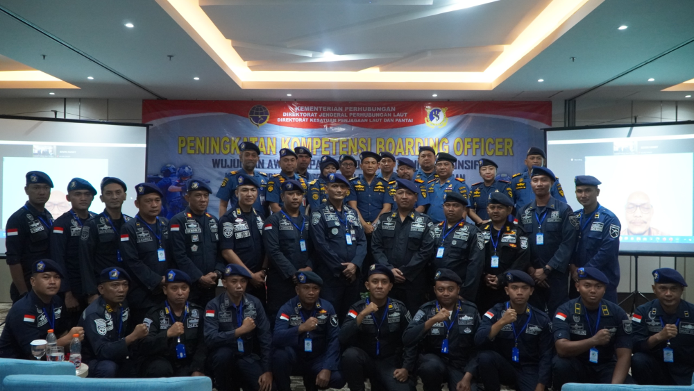 TINGKATKAN KETERAMPIL AWAK KAPAL PATROLI, KEMENHUB GELAR PELATIHAN BOARDING OFFICER DI SURABAYA