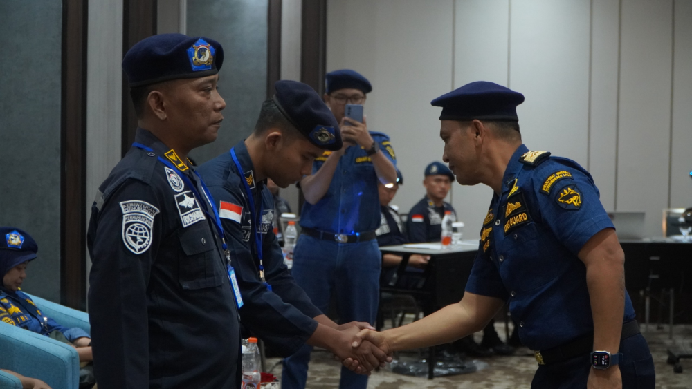 TINGKATKAN KETERAMPIL AWAK KAPAL PATROLI, KEMENHUB GELAR PELATIHAN BOARDING OFFICER DI SURABAYA