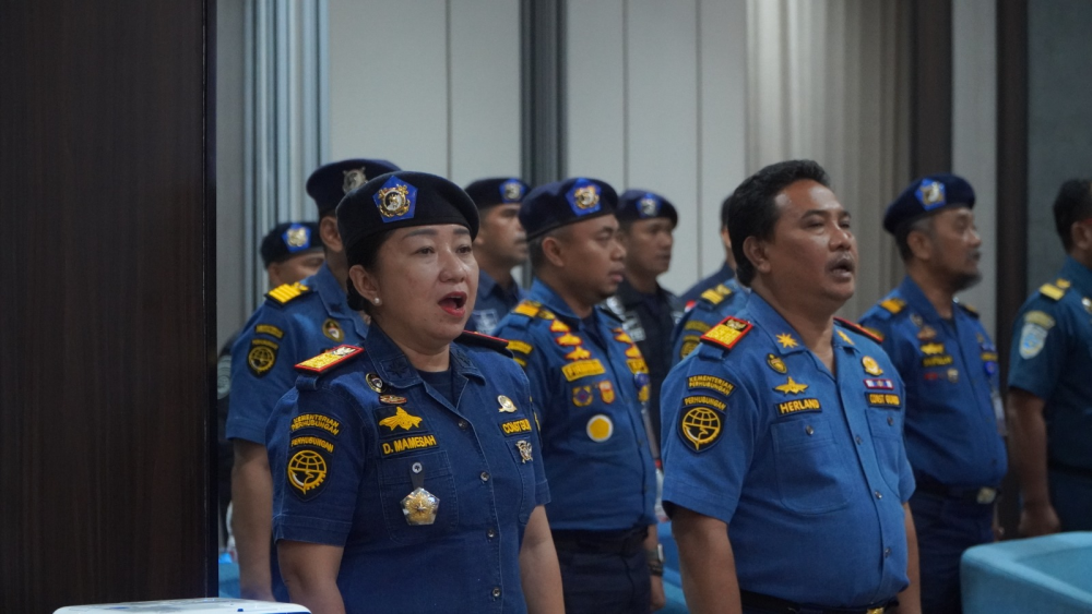 TINGKATKAN KETERAMPIL AWAK KAPAL PATROLI, KEMENHUB GELAR PELATIHAN BOARDING OFFICER DI SURABAYA