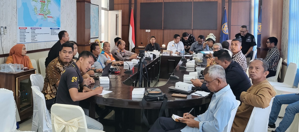 KSOP Kendari Mediasi Pelaku Usaha Pasir dengan Dinas ESDM Sultra