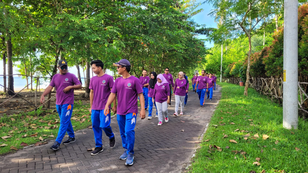 JALAN SEHAT DALAM RANGKA HUBFIT
