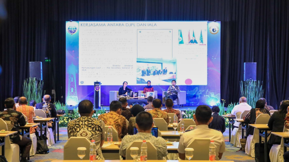 TINGKATKAN KESELAMATAN DAN EFISIENSI KENAVIGASIAN, DITJEN HUBLA GELAR SEMINAR ON THE SAFETY OF NAVIGATION