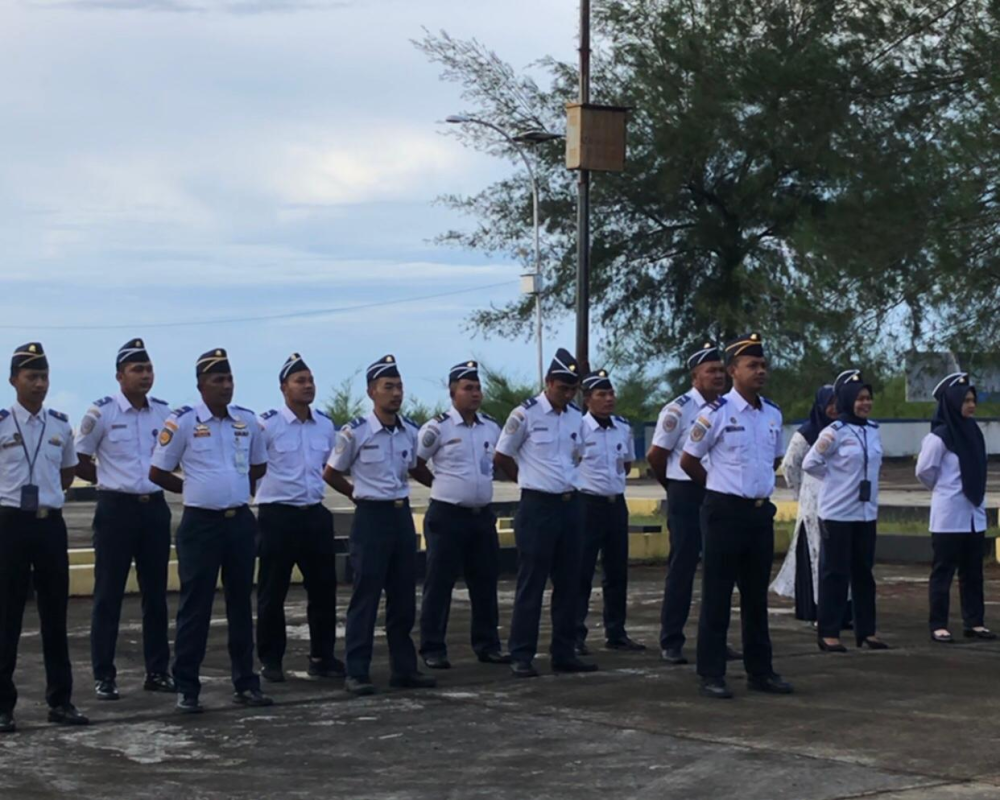 PELAKSANAAN APEL PAGI