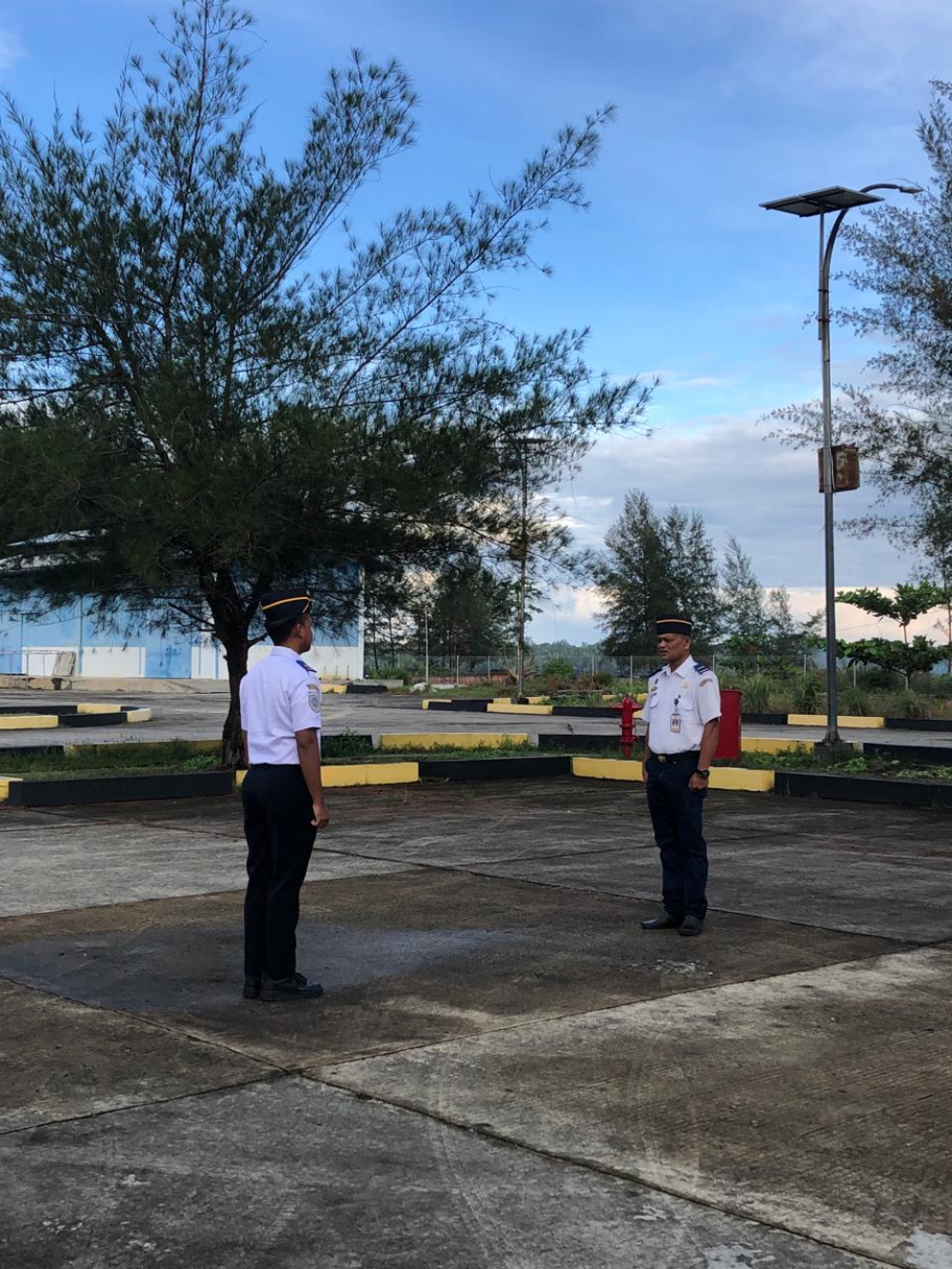PELAKSANAAN APEL PAGI