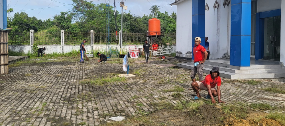 Kerja Bakti Lingkup KSOP Kendari