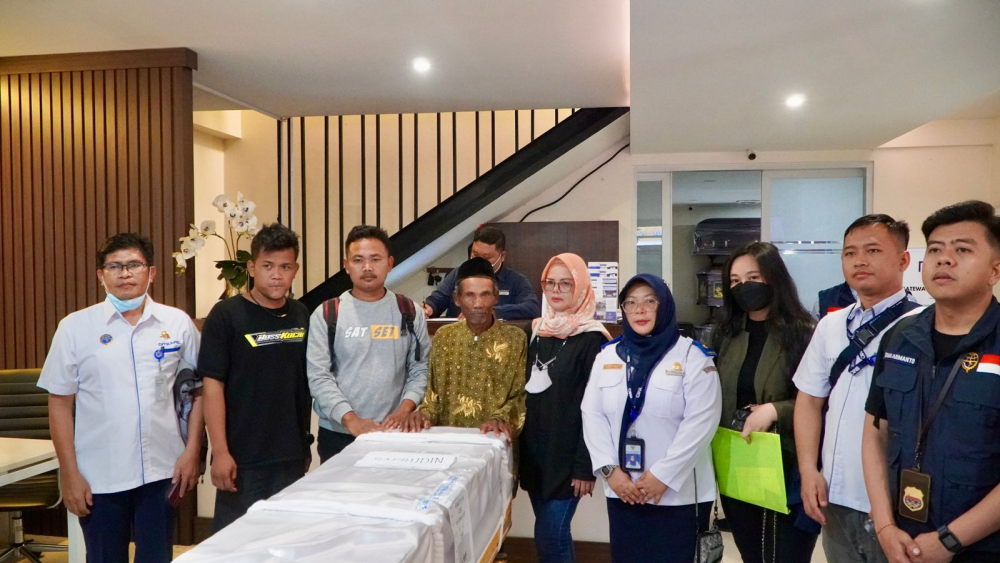 KEMENHUB FASILITASI PEMULANGAN JENAZAH AWAK KAPAL INDONESIA YANG MENINGGAL DUNIA DI KAPAL MV.2 HESIN
