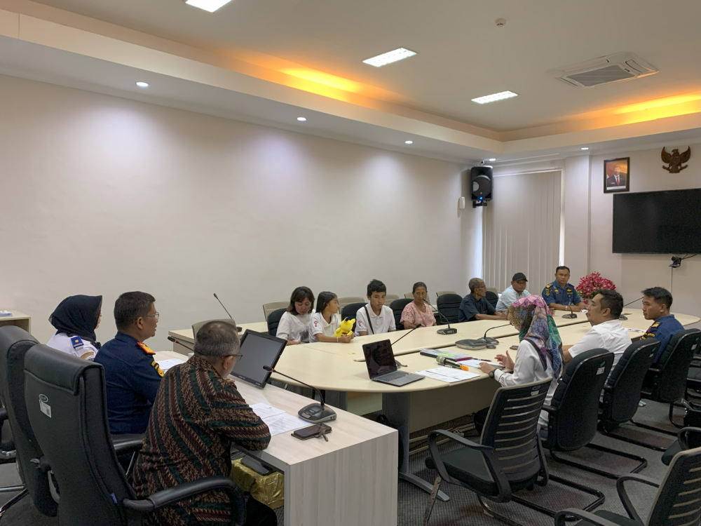 KEMENHUB FASILITASI PENYERAHAN ASURANSI UNTUK KELUARGA PELAUT WNI YANG MENINGGAL SAAT BERTUGAS