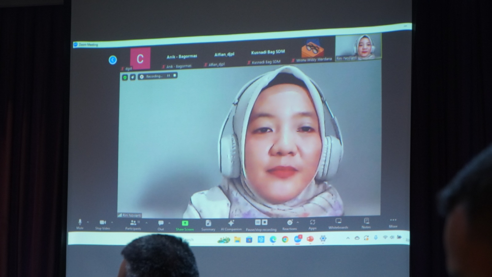 CIPTAKAN LINGKUNGAN KERJA YANG SEHAT DAN AMAN BAGI PEGAWAI, DITJEN HUBLA SOSIALISASIKAN PROSEDUR KESELAMATAN DAN KESEHATAN KERJA (K3)