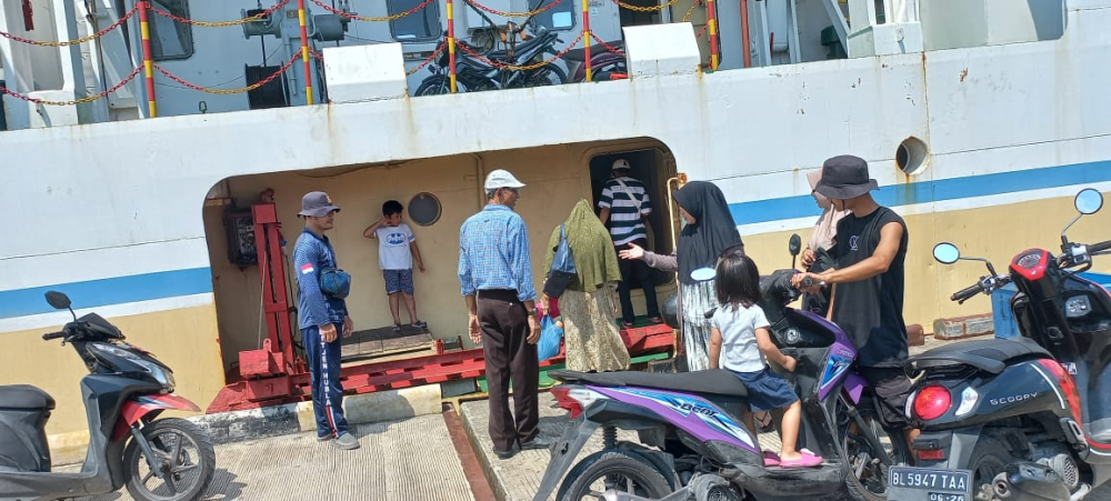 29 Maret 2024 Pengawasan Debarkasi dan Embarkasi KM. Sabuk Nusantara 110 di Pelabuhan Wilker Pulau Banyak