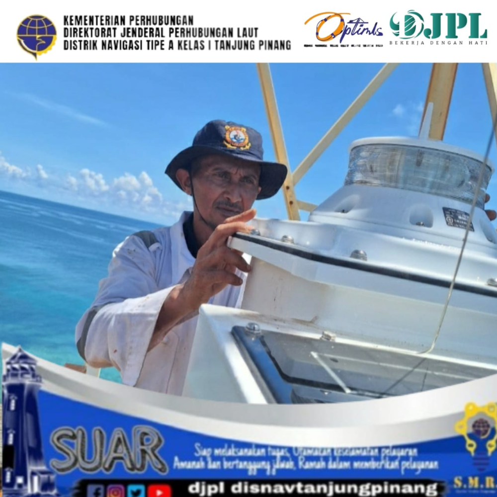 Aplosing di Menara Suar Tanjung Sekatung
