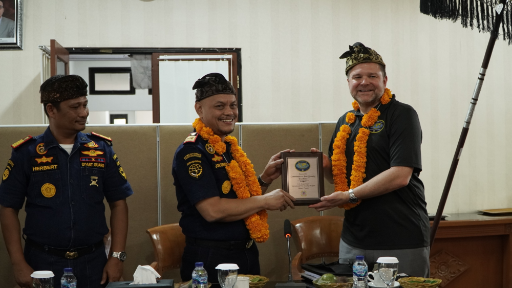 VERIFIKASI PENERAPAN ISPS CODE DI PELABUHAN, KEMENHUB GANDENG US COAST GUARD KUNJUNGI PELABUHAN BENOA BALI