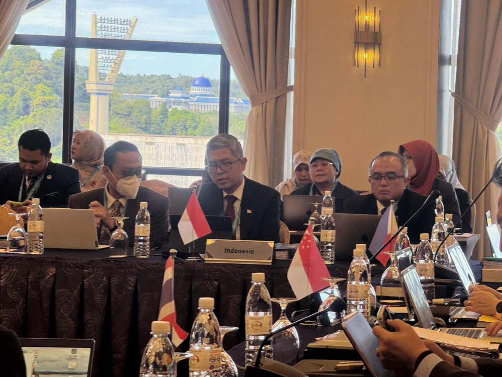 KEMENHUB SAMPAIKAN USULAN DAN PERKEMBANGAN TRANSPORTASI LAUT INDONESIA PADA SIDANG AMTWG 46 DI BRUNEI DARUSSALAM