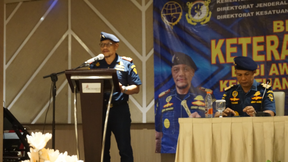 KPLP BEKALI AWAK KAPAL PATROLI NEGARA DENGAN KETERAMPILAN MENEMBAK