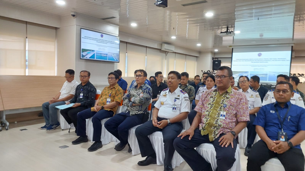 DITJEN HUBLA TANDATANGANI BASTA PELABUHAN TELUK PALU