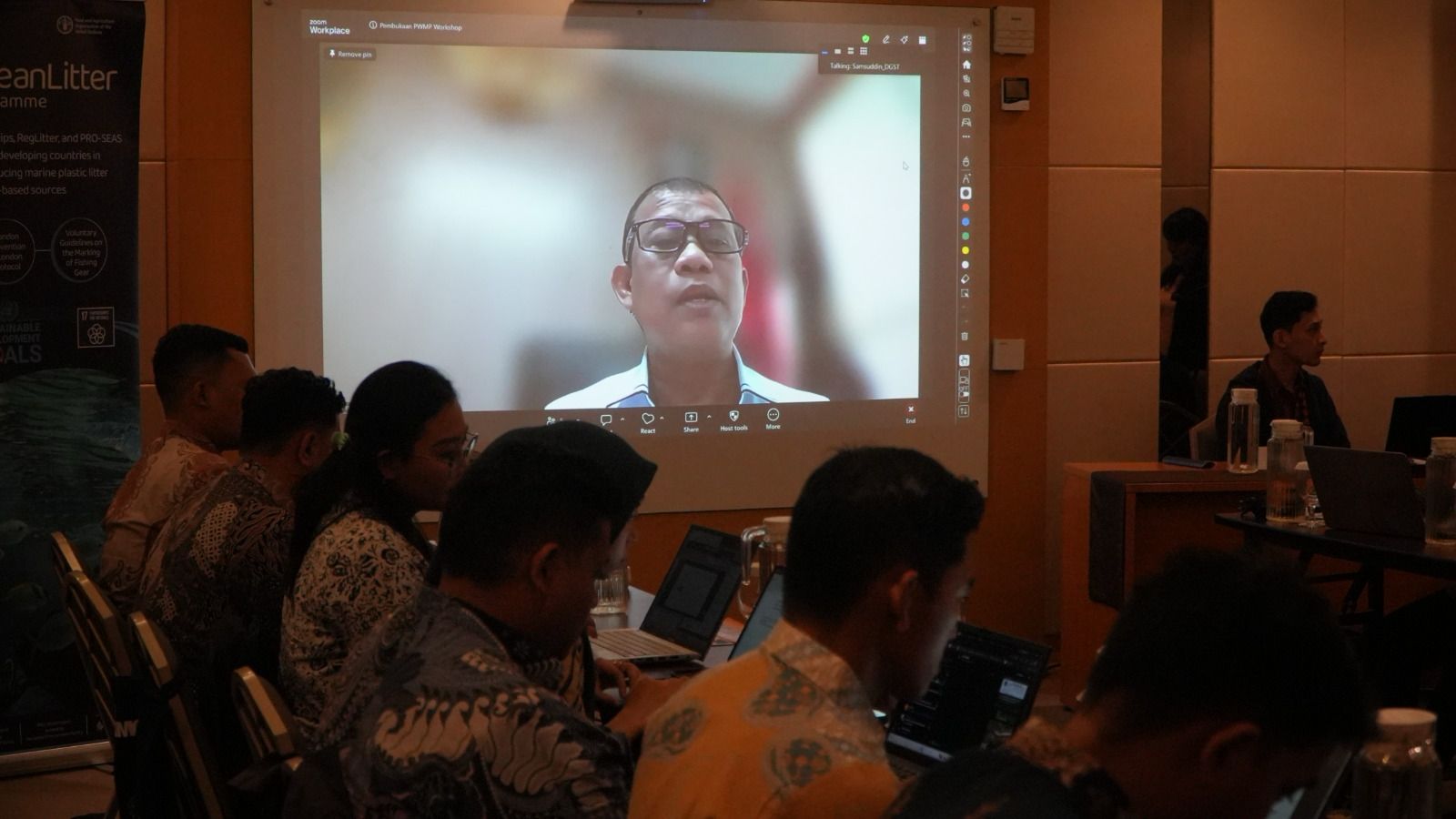 Perkuat Pengelolaan Sampah Laut, Kemenhub Dorong Implementasi Port Waste Management Plan