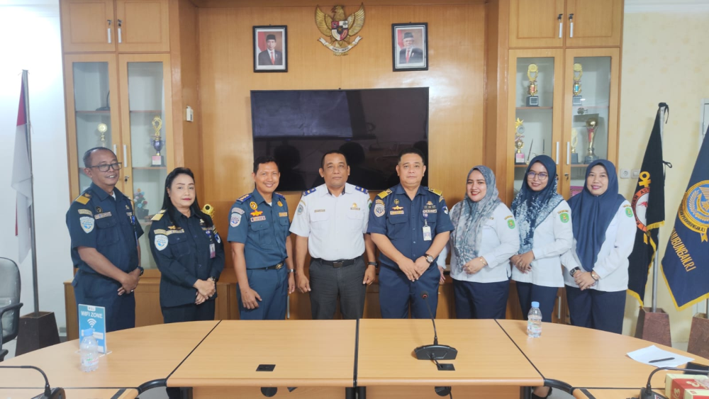 Koordinasi bersama dinas Perhubungan Kutai Timut terkait alur Pelayaran serta sarana bantu Navigasi Pelayaran guna mendukung Pembangunan Pelabuhan Kenyamukan di Sangatta