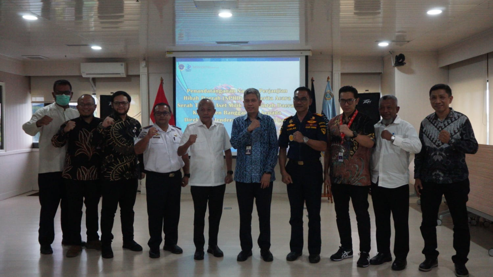 KEMENHUB TERIMA ASET TANAH DARI PEMERINTAH KABUPATEN BANGGAI LAUT UNTUK PEMBANGUNAN PELABUHAN BUNGIN