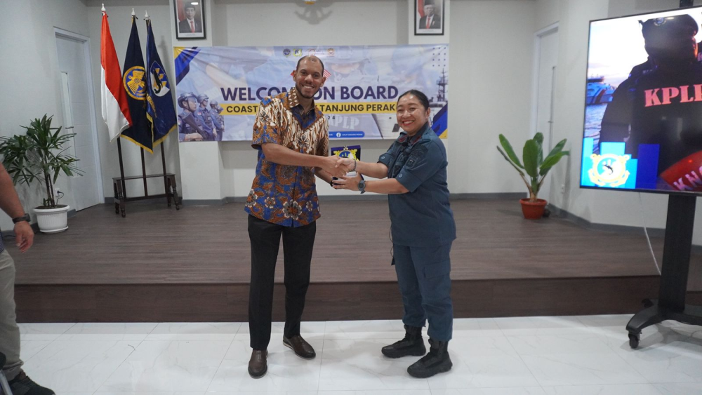BAHAS POTENSI KERJA SAMA PENGEMBANGAN SDM, US EMBASSY DAN US COAST GUARD KUNJUNGI PPLP KELAS II TANJUNG PERAK