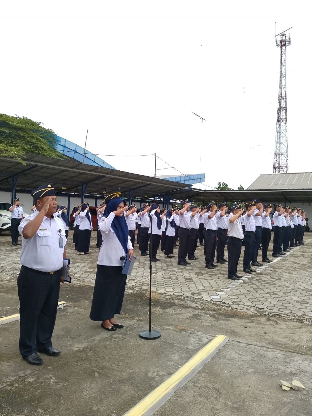 Kegiatan Apel Pagi di Kantor Distrik Navigasi Tipe A Kelas I Samarinda