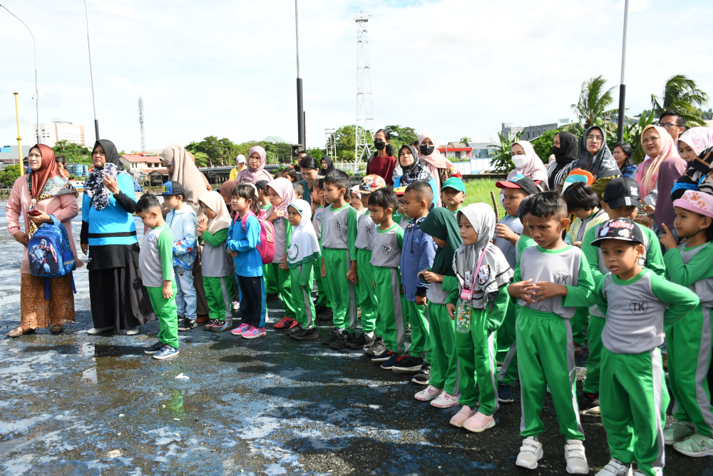 Kegiatan Study Tour Transportasi Bersama TK. Sambutan Permai