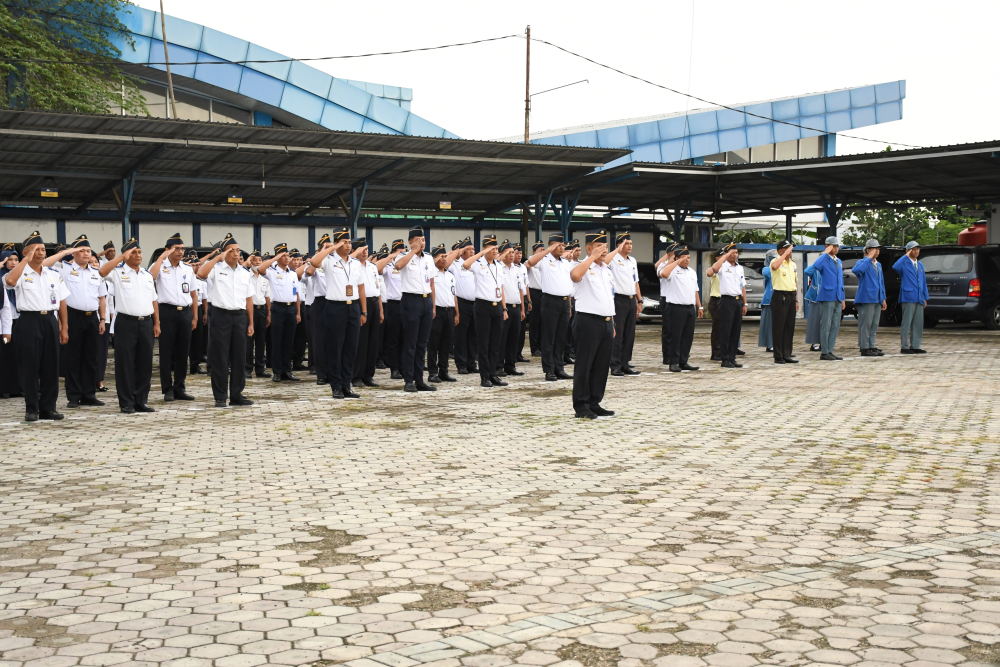 Kegiatan Apel Pagi di Kantor Distrik Navigasi Tipe A Kelas I Samarinda