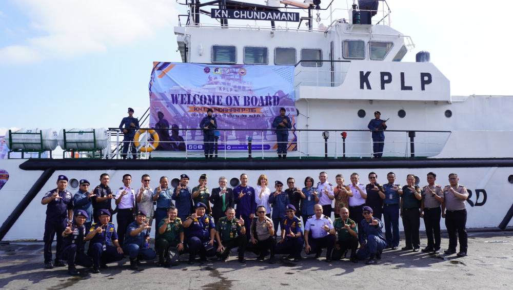 PERKUAT KERJASAMA BIDANG KEMARITIMAN, PANGKALAN PENJAGAAN LAUT DAN PANTAI KELAS II TANJUNG PERAK MENERIMA KUNJUNGAN DELEGASI AMERIKA