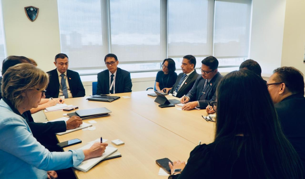 INDONESIA JAJAKI PELUANG KERJASAMA TERKAIT CAPACITY BUILDING DENGAN IMO DAN MOWCA