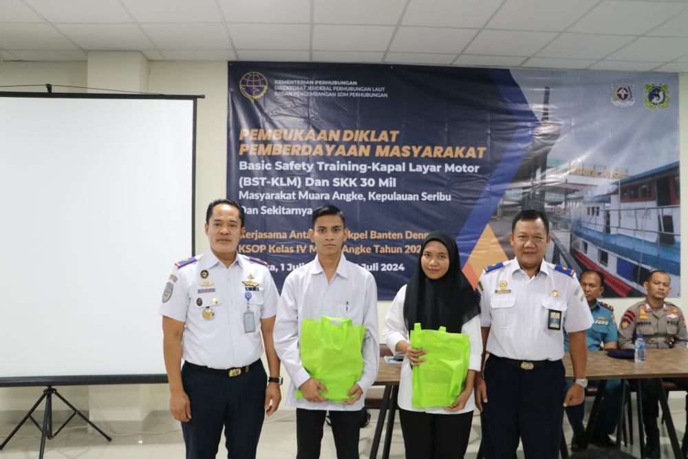 Diklat Pemberdayaan Masyarakat (DPM) Basic Safety Training (BST) Kapal Layar Motor (KLM) dan Surat Keterangan Kecakapan (SKK) 60 Mil