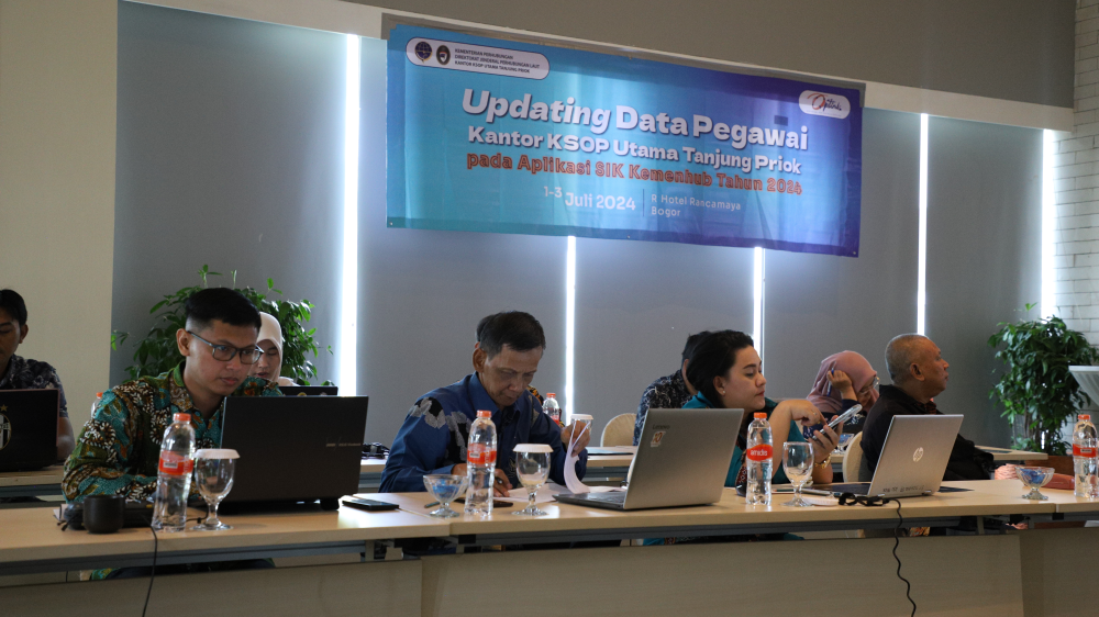 Updating Data Pegawai Kantor KSOP Utama Tanjung Priok pada Aplikasi SIK Kemenhub