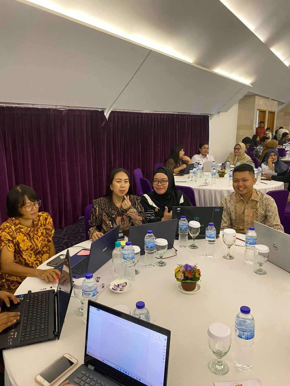 Rekonsiliasi PNBP Konsesi semester 1 tahun anggaran 2024 di wilayah koordinasi KSOP Utama Makasar.