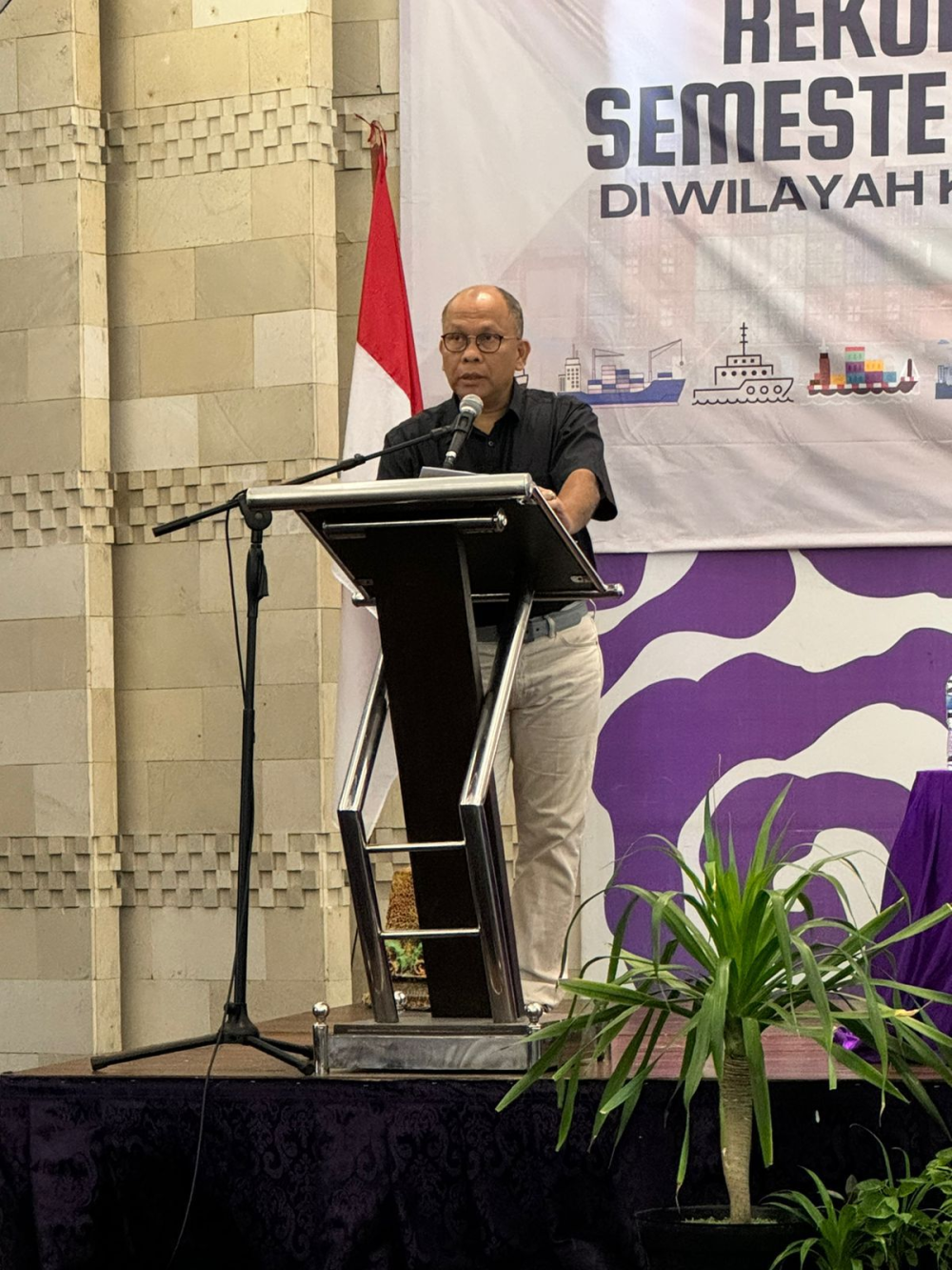 Rekonsiliasi PNBP Konsesi semester 1 tahun anggaran 2024 di wilayah koordinasi KSOP Utama Makasar.