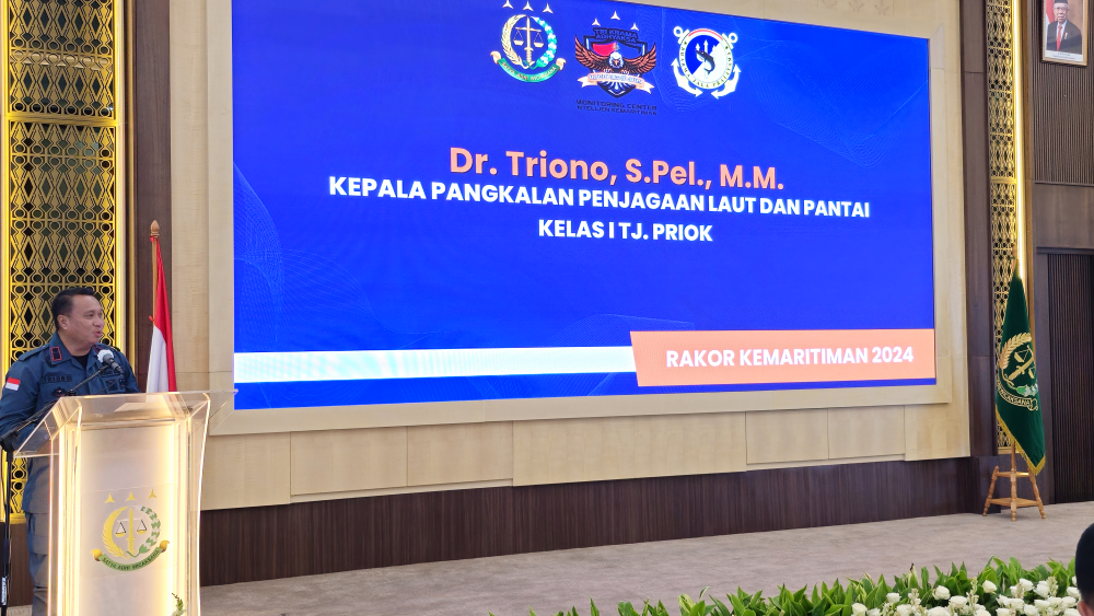 "RAPAT KOORDINASI SINERGITAS PENEGAKAN HUKUM DI BIDANG KEMARITIMAN DAN PENANDATANGANAN PAKTA INTEGRITAS"